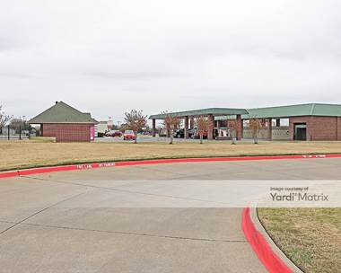 Storage Units for Rent available at 304 South Colonial Drive, Cleburne, TX 76033