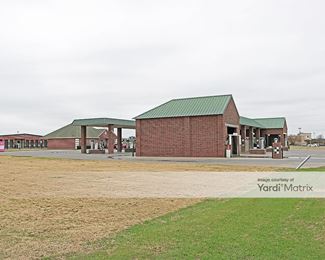Photo 5 of Colonial Self Storage - 304 South Colonial Drive, Cleburne, TX