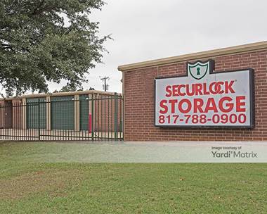 Storage Units for Rent available at 904 Grapevine Hwy, Hurst, TX 76054