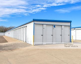 Photo 3 of Public Storage - 1800 West Sublet Road, Arlington, TX