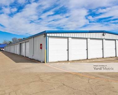 Storage Units for Rent available at 1800 West Sublet Road, Arlington, TX 76017