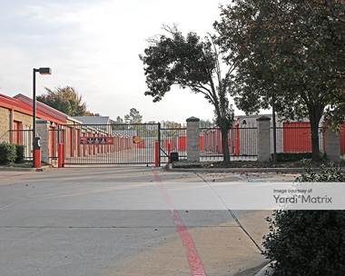 Storage Units for Rent available at 5275 South Cooper Street, Arlington, TX 76017