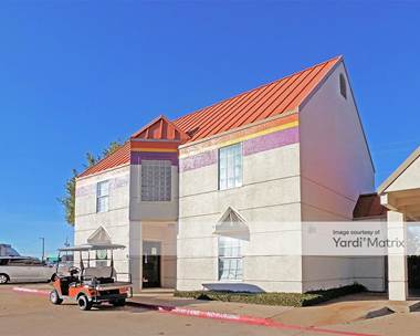 Storage Units for Rent available at 2531 South Cooper Street, Arlington, TX 76015