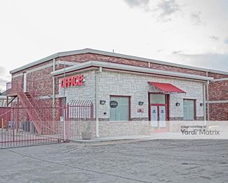 Photo 2 of Macho Self Storage - 3901 Sycamore School Road, Fort Worth, TX