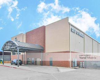 Photo 2 of Joshua Storage - 944 South Broadway Street, Joshua, TX