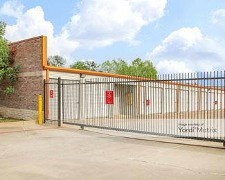 Photo 3 of CubeSmart Self Storage - 1460 South Interstate 35 E, Lancaster, TX
