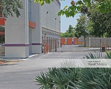 Storage Units for Rent available at 13750 Walsingham Road, Largo, FL 33774