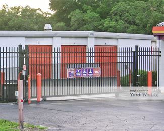 Photo 2 of Public Storage - 11810 North Nebraska Avenue, Tampa, FL
