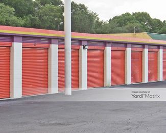Photo 3 of Public Storage - 11810 North Nebraska Avenue, Tampa, FL