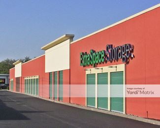 Photo 4 of Extra Space Storage - 2550 Land O Lakes Blvd, Land O Lakes, FL