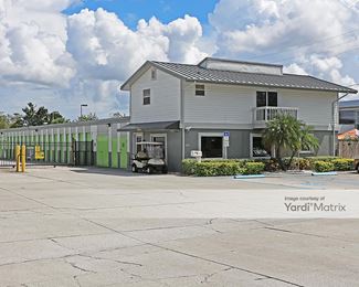 Photo 2 of Extra Space Storage - 3118 US Highway 19, Holiday, FL
