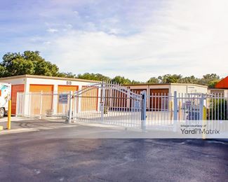 Photo 6 of iStorage - 37148 State Road 54, Zephyrhills, FL