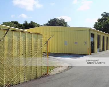 Storage Units for Rent available at 5711 North 50th Street, Tampa, FL 33610