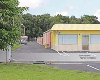 Photo 4 of Premier Storage - 38841 County Road 54 East, Zephyrhills, FL
