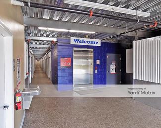 Photo 4 of iStorage - 505 Magnolia Avenue, Auburndale, FL