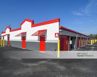 Photo 2 of iStorage - 4867 Commercial Way, Spring Hill, FL