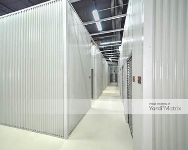 Storage Units for Rent available at 661 40th Street South, St. Petersburg, FL 33711