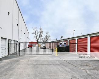 Photo 4 of StorageMart - 3100 Mannheim Road, Franklin Park, IL