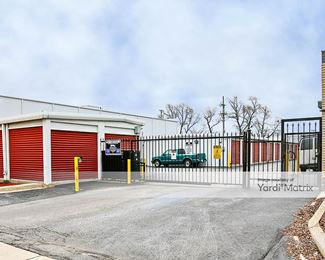 Photo 6 of StorageMart - 3100 Mannheim Road, Franklin Park, IL