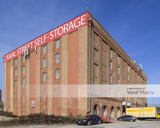 Photo 3 of Devon Self Storage - 1601 South Canal Street, Chicago, IL