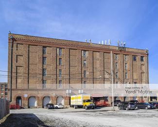Photo 5 of Devon Self Storage - 1601 South Canal Street, Chicago, IL