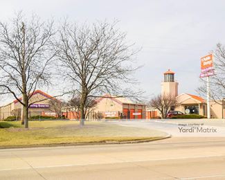 Photo 1 of Public Storage - 222 North Mannheim Road, Hillside, IL