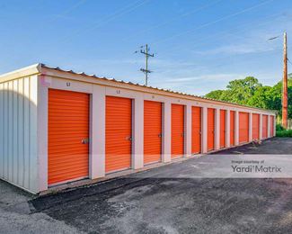 Photo 4 of Pro Self Storage - 3632 East Lake Avenue, Wilmette, IL