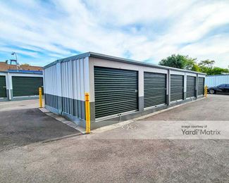Photo 2 of Extra Space Storage - 345 North Western Avenue, Chicago, IL