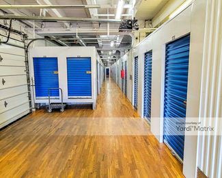 Photo 6 of Extra Space Storage - 345 North Western Avenue, Chicago, IL