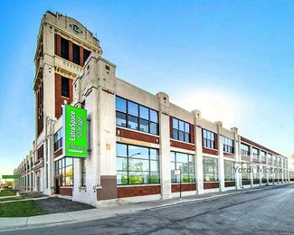 Photo 2 of Extra Space Storage - 2850 North Pulaski Road, Chicago, IL
