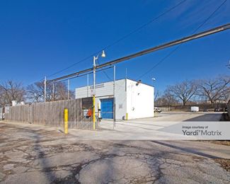 Photo 2 of American Self Storage - 5509 South Oakley Avenue, Chicago, IL