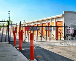 Photo 2 of Extra Space Storage - 5860 North Pulaski Road, Chicago, IL