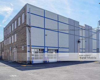 Photo 4 of Lock Up Self Storage, The - 3705 North Lincoln Avenue, Chicago, IL
