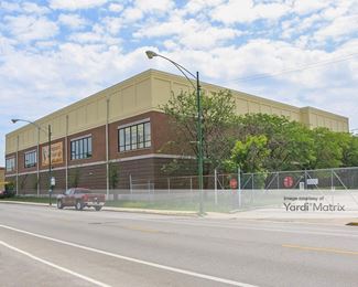 Photo 2 of Safe Guard Self Storage - 6244 North Northwest Hwy, Chicago, IL
