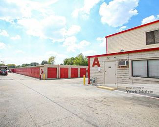 Photo 3 of SecurCare Self Storage - 304 West Airport Fwy, Irving, TX