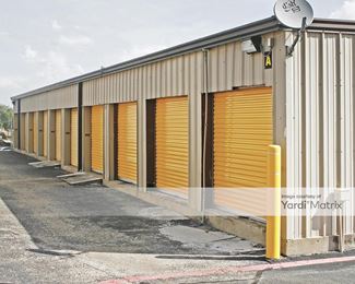 Photo 3 of Extra Space Storage - 150 North Clark Road, Cedar Hill, TX