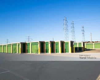 Photo 3 of Extra Space Storage - 585 South Macarthur Blvd, Coppell, TX
