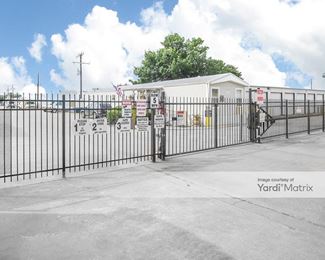 Photo 4 of CubeSmart Self Storage - 1909 I-30 Frontage W Road, Greenville, TX
