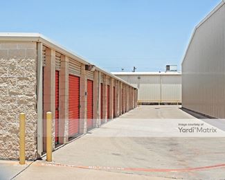 Photo 3 of Metroplex Self Storage - 108 South BeltLine Road, Irving, TX