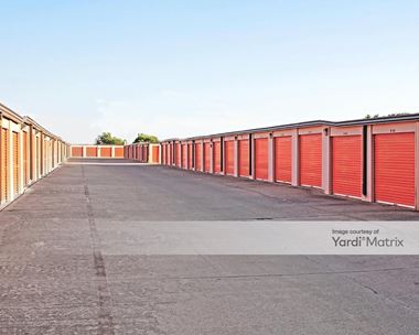 Storage Units for Rent available at 1750 West Northwest Hwy, Dallas, TX 75220