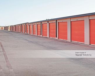 Photo 4 of Macho Self Storage - 1750 West Northwest Hwy, Dallas, TX