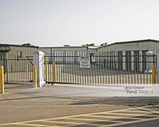 Photo 1 of Go Store It - 2501 North Kaufman Street, Ennis, TX