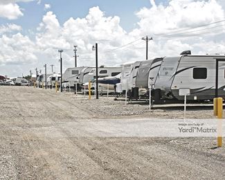 Photo 3 of Lakeridge Self Storage - 5191 North US 67, Midlothian, TX