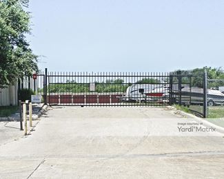 Photo 1 of Easy Self Storage - 307 Industrial Drive, Waxahachie, TX