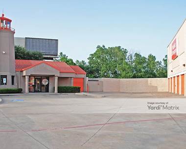Storage Units for Rent available at 7568 Greenville Avenue, Dallas, TX 75231