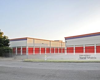 Photo 3 of Public Storage - 11085 Walnut Hill Lane, Dallas, TX