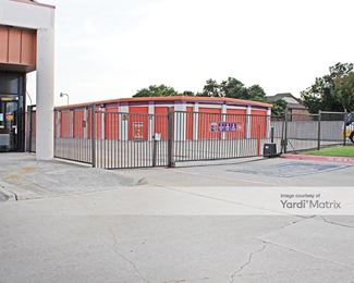 Photo 2 of Public Storage - 2550 East Trinity Mills Road, Carrollton, TX