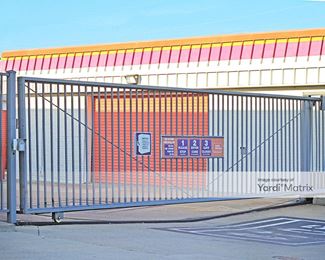 Photo 1 of Public Storage - 321 East Buckingham Road, Garland, TX