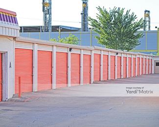 Photo 4 of Public Storage - 321 East Buckingham Road, Garland, TX