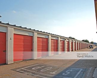Photo 4 of Public Storage - 4333 Jackson Drive, Garland, TX